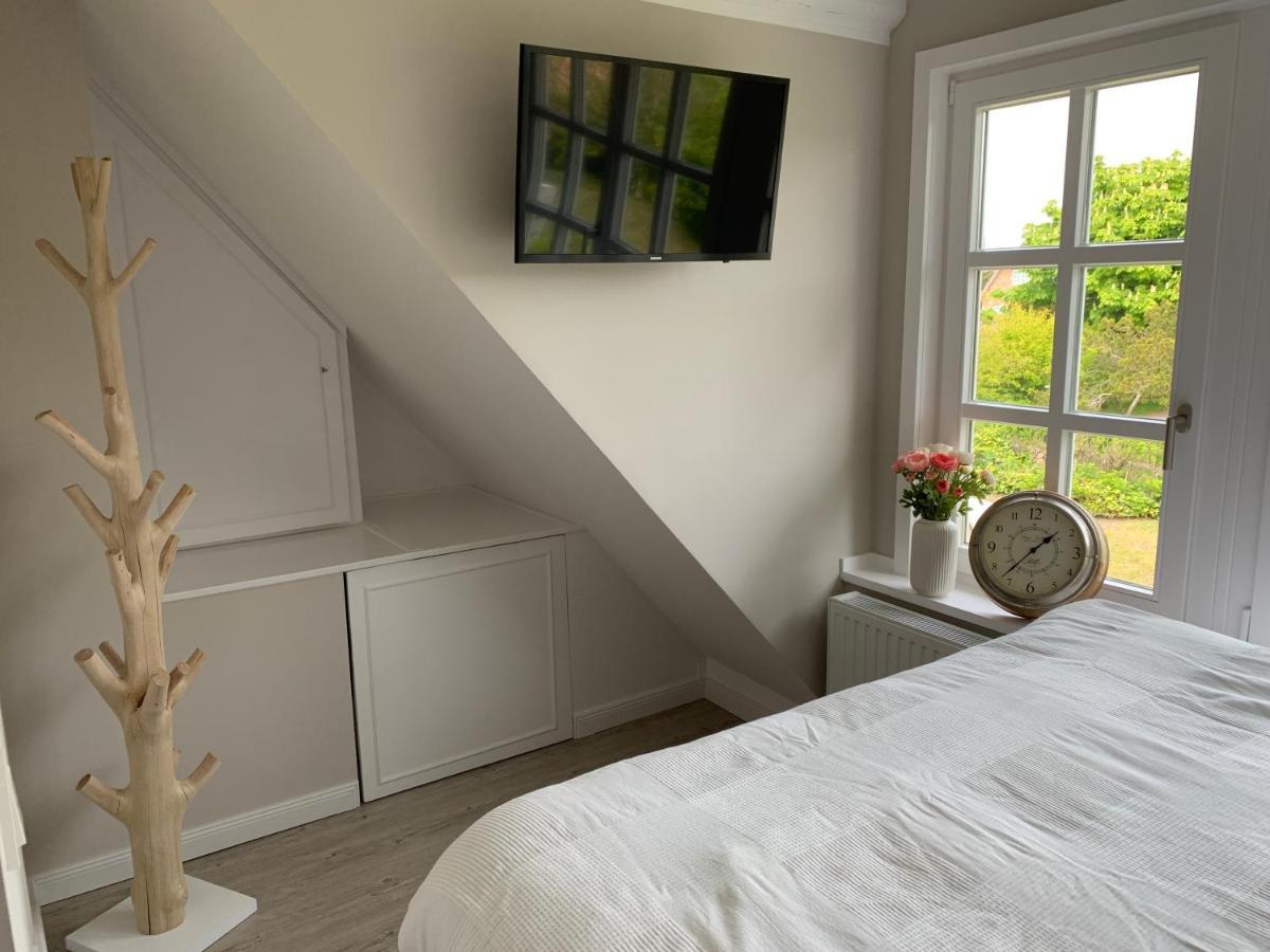Apartamento Keitum - hochwertig und gemütlich Wohnen unter Reet Exterior foto